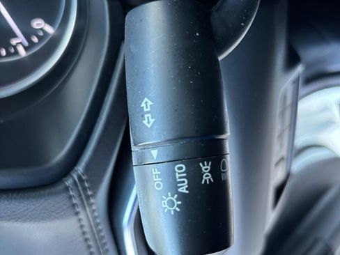 Used 2018 MAZDA CX-5 Touring w/ Preferred Equipment Package image 14