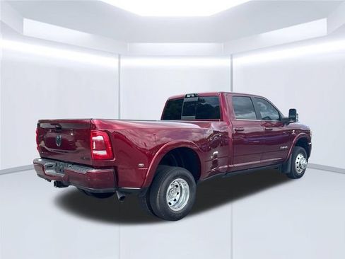 Used 2024 RAM 3500 Limited w/ Towing Technology Group AWD/4WD image 12