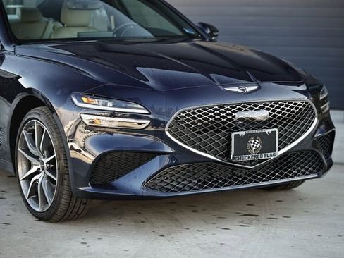 Used 2026 Genesis G70 2.5T image 2
