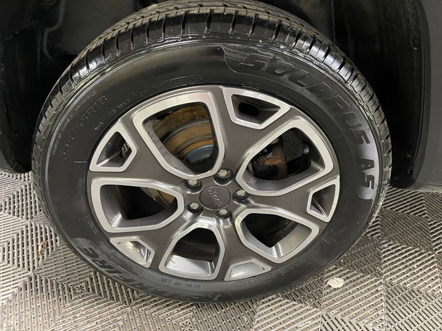 Used 2016 Jeep Renegade Limited AWD/4WD image 13