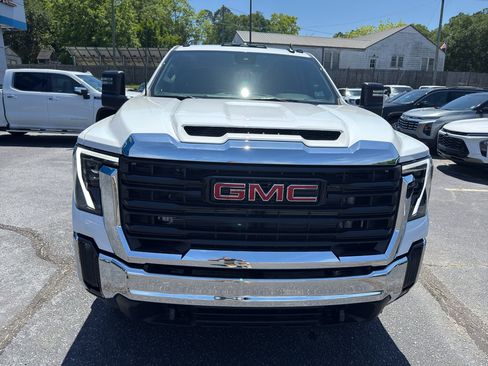 New 2026 GMC Sierra 3500 Pro w/ Convenience Package AWD/4WD image 7