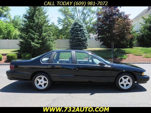 Used 1995 Chevrolet Impala SS RWD image 4