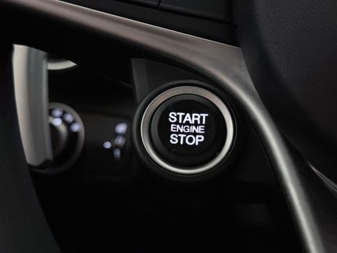 Used 2019 Alfa Romeo Giulia Ti image 40