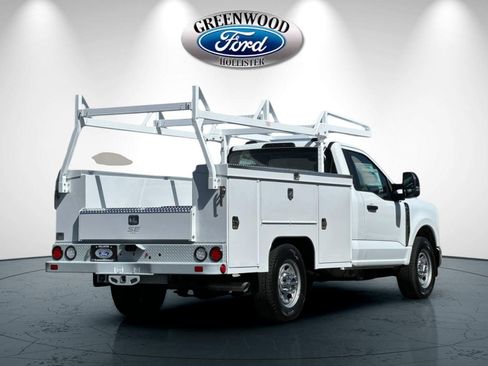 New 2025 Ford F350 XL w/ XL Chrome Package image 4