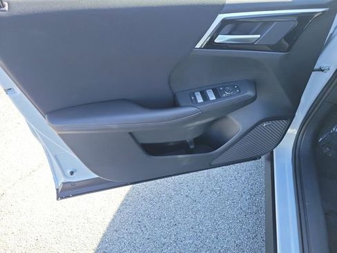 New 2026 Mitsubishi Outlander ES FWD image 20