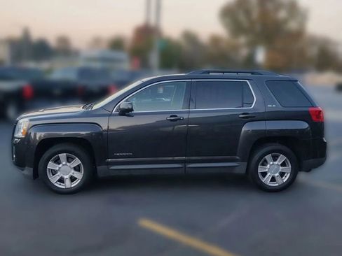 Used 2013 GMC Terrain SLE image 5