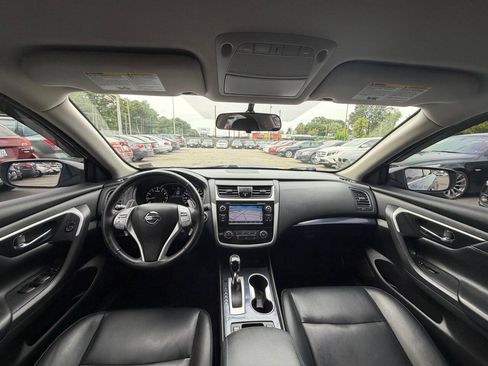 Used 2018 Nissan Altima 2.5 SR w/ SR Special Edition FWD image 9