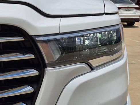 Used 2025 RAM 1500 Laramie w/ Laramie Southwest Edition AWD/4WD image 31