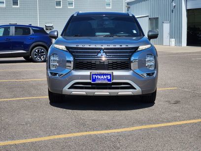 Used 2023 Mitsubishi Outlander 4WD Plug-In Hybrid