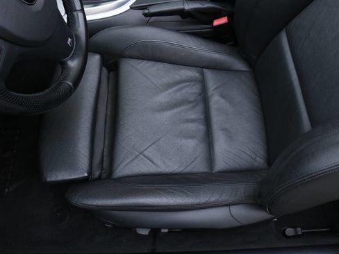 Used 2013 BMW 135i Convertible image 39