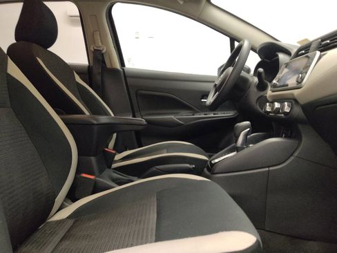 Used 2020 Nissan Versa SV FWD image 21