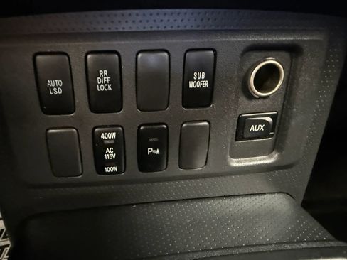 Used 2007 Toyota FJ Cruiser 2WD image 12
