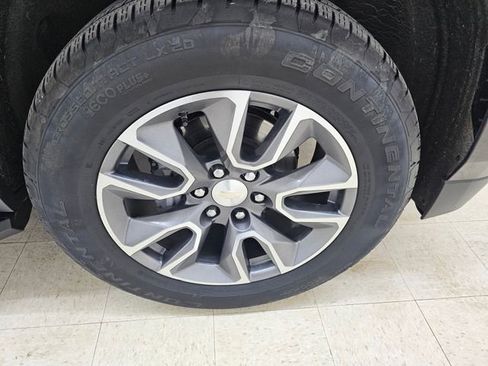 Used 2022 Chevrolet Tahoe LT w/ Luxury Package AWD/4WD image 17