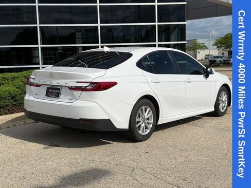 Used 2026 Toyota Camry LE w/ Convenience Package FWD image 3