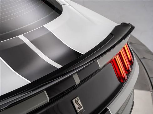 Used 2017 Ford Mustang Shelby GT350 image 39