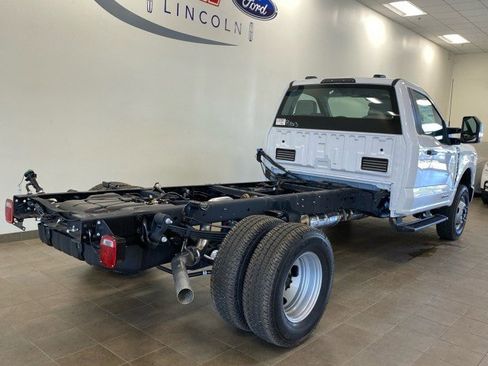 New 2024 Ford F350 XL w/ XL Chrome Package image 7