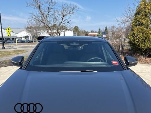 Used 2025 Audi Q5 Premium w/ Convenience Package AWD/4WD image 14