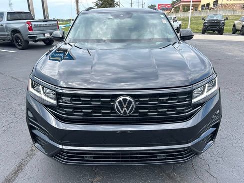 Used 2023 Volkswagen Atlas Cross Sport SEL R-Line AWD/4WD image 2
