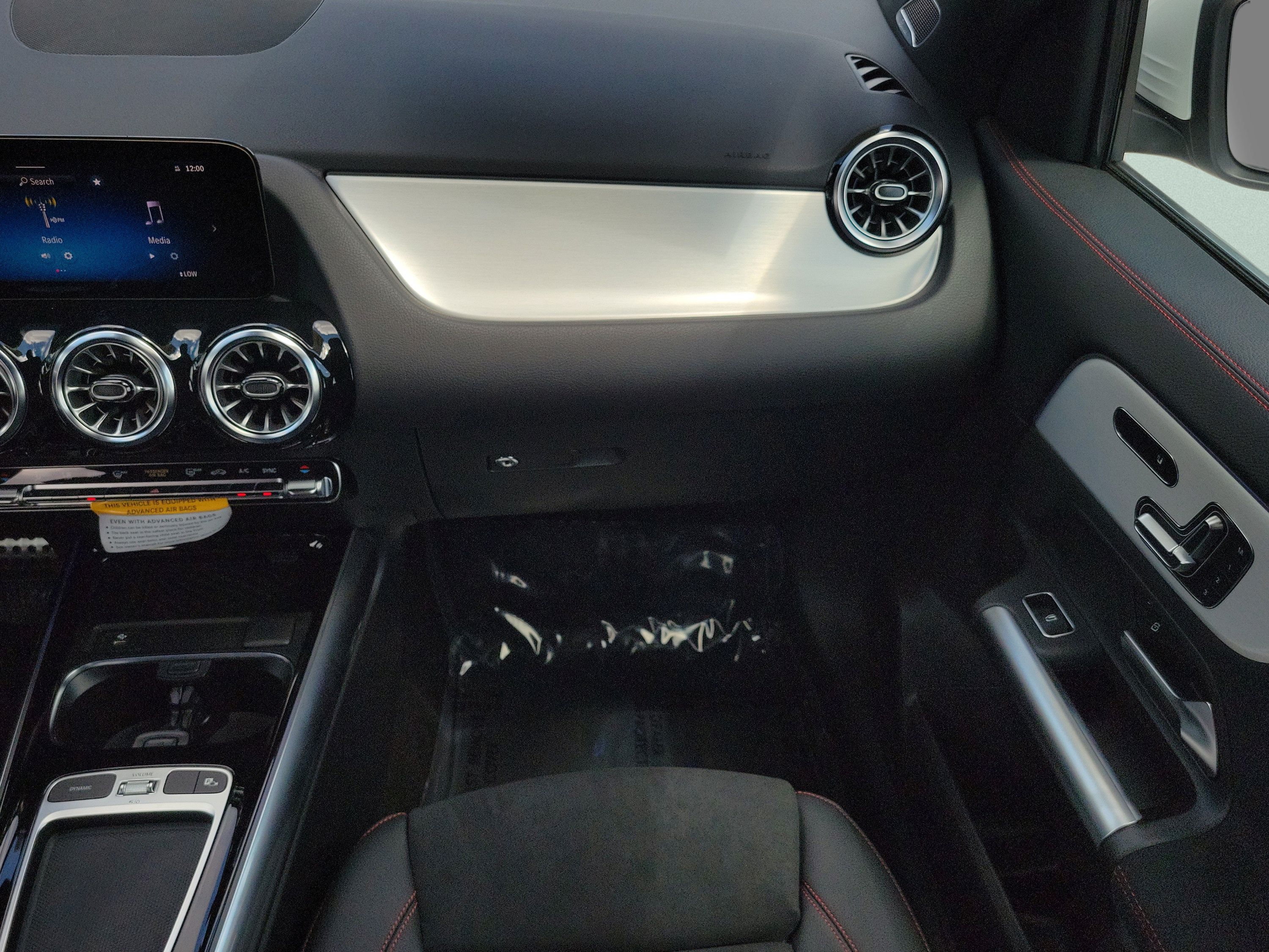 New 2026 Mercedes-Benz GLA 35 AMG 4MATIC image 15