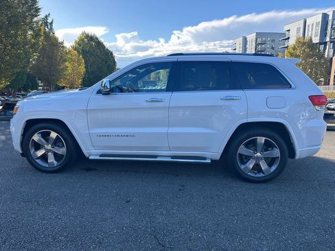 Used 2015 Jeep Grand Cherokee Overland w/ Advanced Technology Group image 2