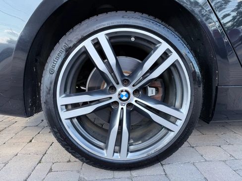 Used 2018 BMW 750i RWD image 37