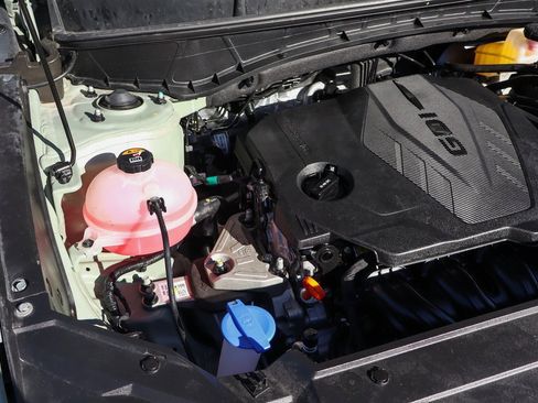 Used 2024 Hyundai Santa Cruz SE image 11