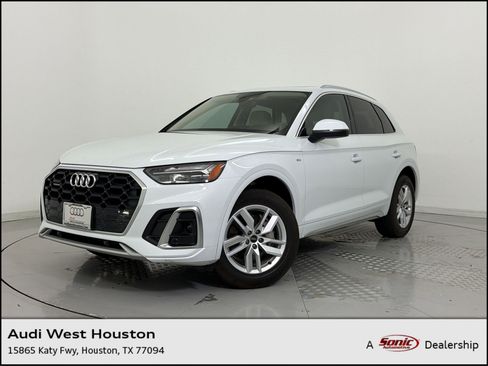 Used 2022 Audi Q5 2.0T Premium w/ Convenience Package AWD/4WD image 1