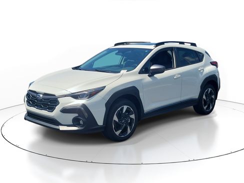 Used 2024 Subaru Crosstrek 2.5i Limited AWD/4WD image 3