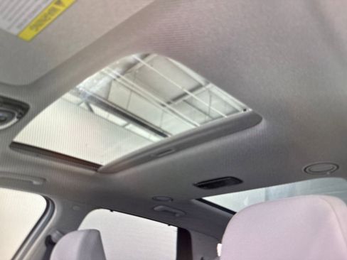 Used 2024 Hyundai Palisade Limited image 6