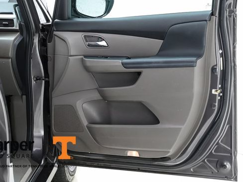Used 2015 Honda Odyssey EX image 29