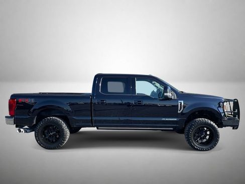 Used 2022 Ford F250 Lariat w/ Lariat Ultimate Package AWD/4WD image 2