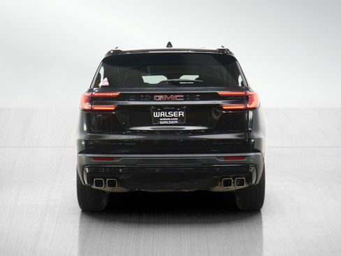 Used 2025 GMC Acadia Elevation w/ Elevation Premium Package AWD/4WD image 4