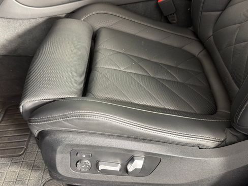 Used 2023 BMW X5 xDrive40i image 11