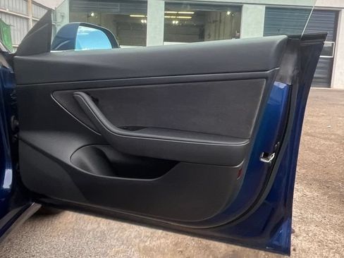 Used 2020 Tesla Model 3 Standard Range Plus RWD image 12