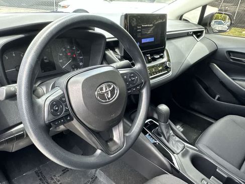 Used 2024 Toyota Corolla LE FWD image 19