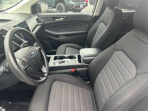 Used 2022 Ford Edge SE w/ Black Appearance Package AWD/4WD image 9