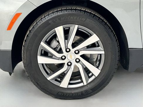 Used 2023 Chevrolet Equinox LT image 31