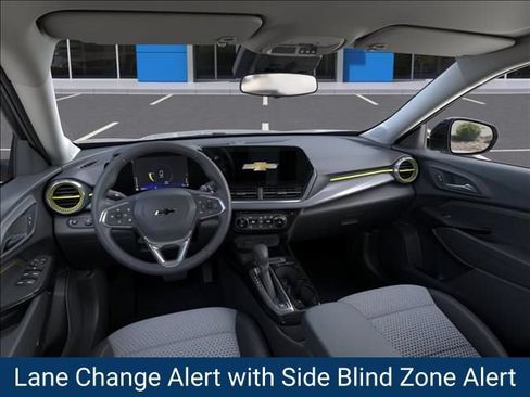 New 2026 Chevrolet Trax LT w/ Driver Confidence Package FWD image 17