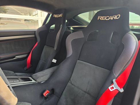 Used 2016 Porsche Cayman GT4 RWD image 11