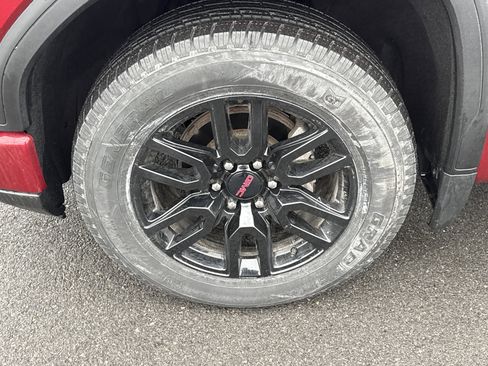 Used 2023 GMC Sierra 1500 Elevation image 10