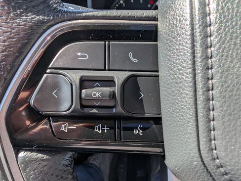 Used 2023 Toyota Tundra Limited AWD/4WD image 30