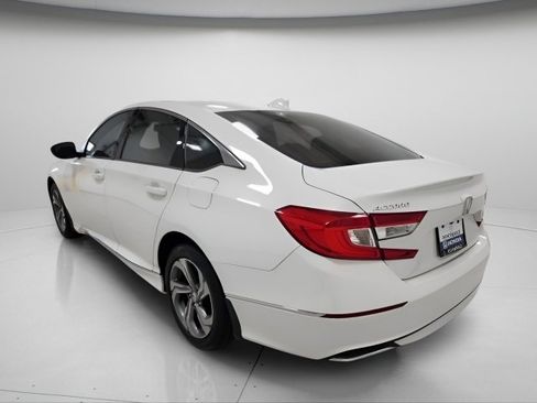 Certified 2020 Honda Accord EX image 11