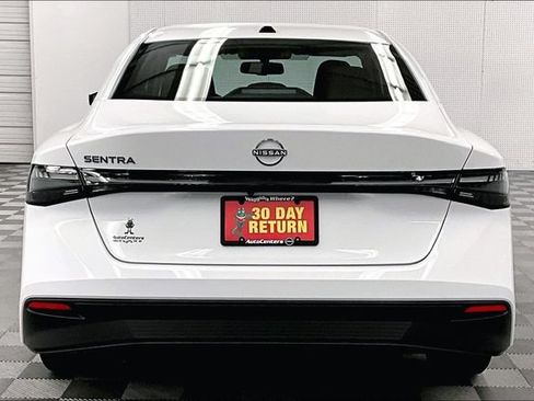New 2026 Nissan Sentra SV w/ SV Convenience Package FWD image 5