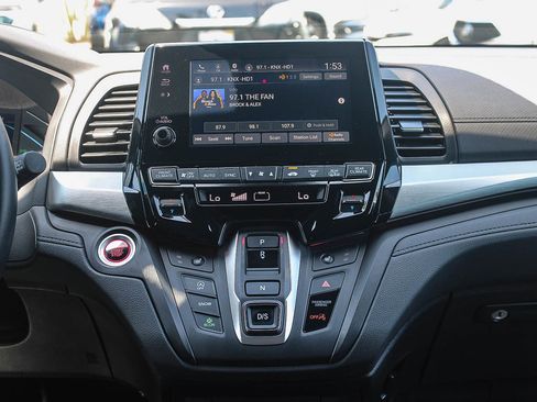 Used 2023 Honda Odyssey Sport image 14