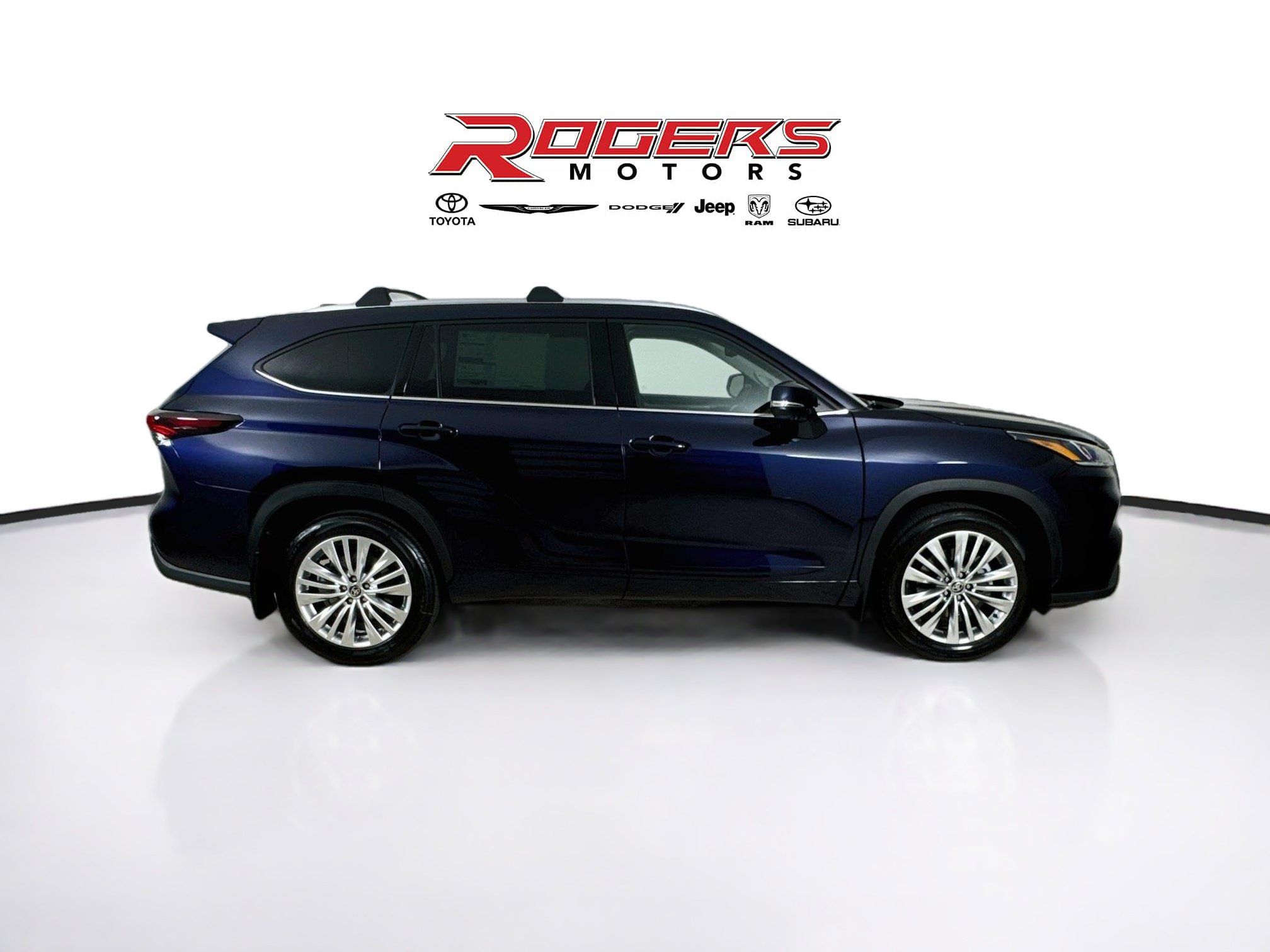 Used 2025 Toyota Highlander Platinum AWD/4WD image 9