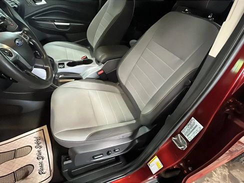 Used 2016 Ford Escape SE AWD/4WD image 4