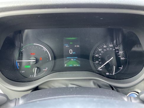 Used 2021 Toyota Sienna XLE image 9