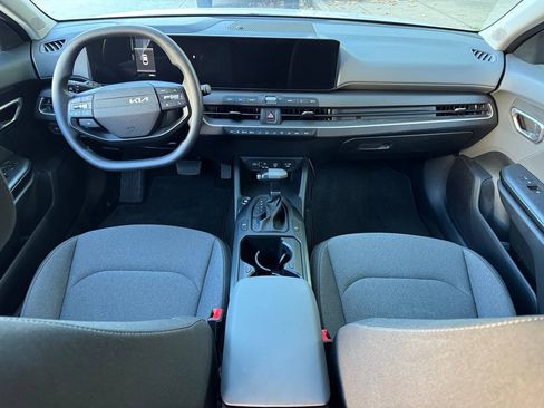Used 2025 Kia K4 FWD image 11
