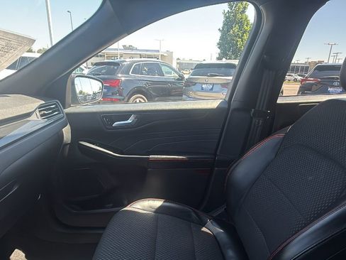 Used 2024 Ford Escape ST-Line image 20