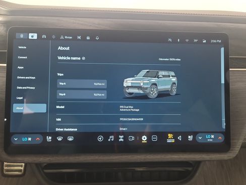 Used 2024 Rivian R1S Adventure AWD/4WD image 29